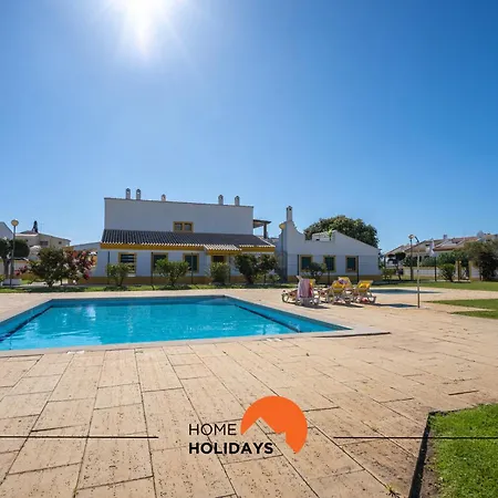 #225 Fraccao G By Holidays *